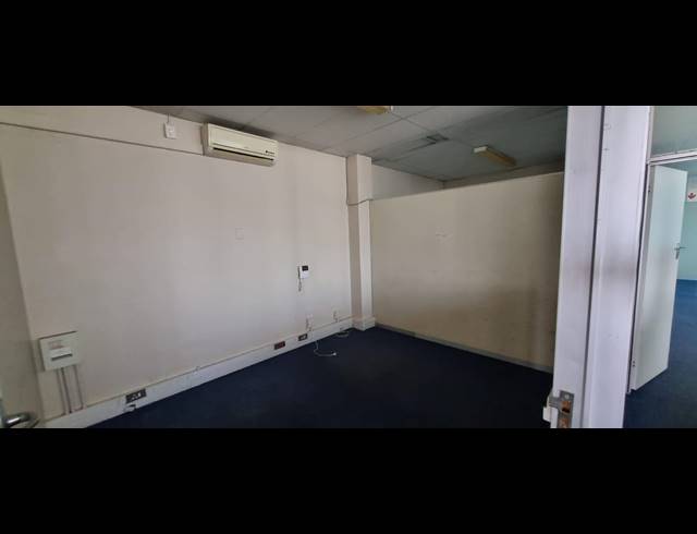 340M² OFFICE TO LET IN KRUGERSDORP CENTRAL
